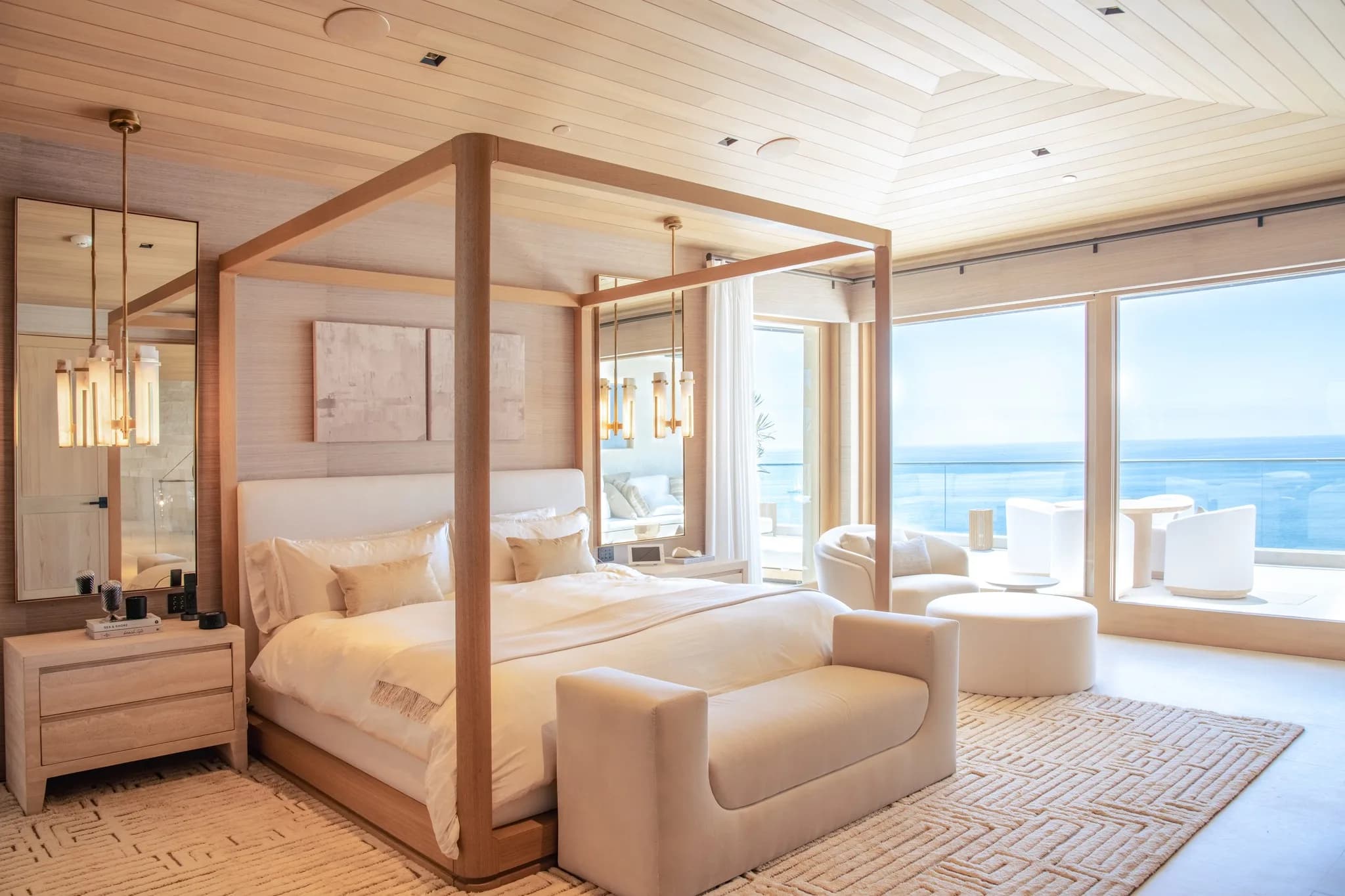 Canopy bed suite with ocean view